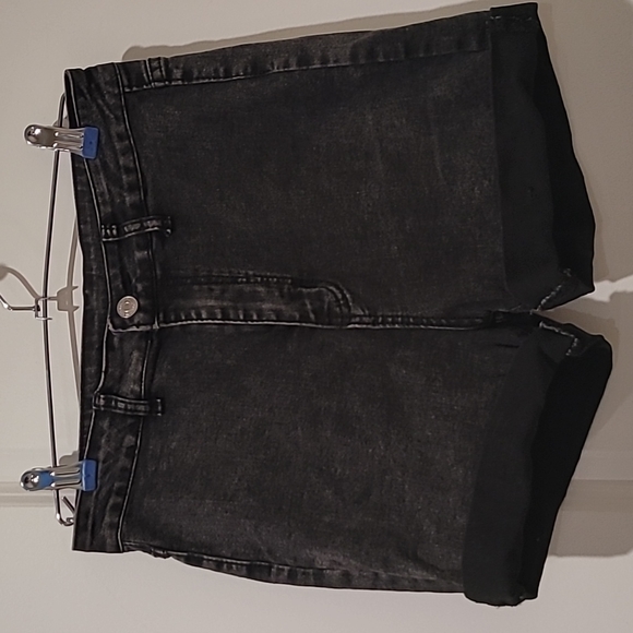 SHEIN Pants - super high waisted black shorts
